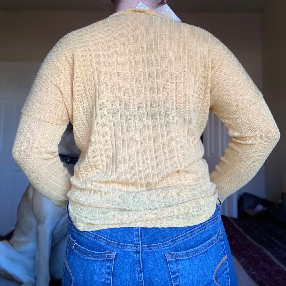 Button up - Picture 3 of 3